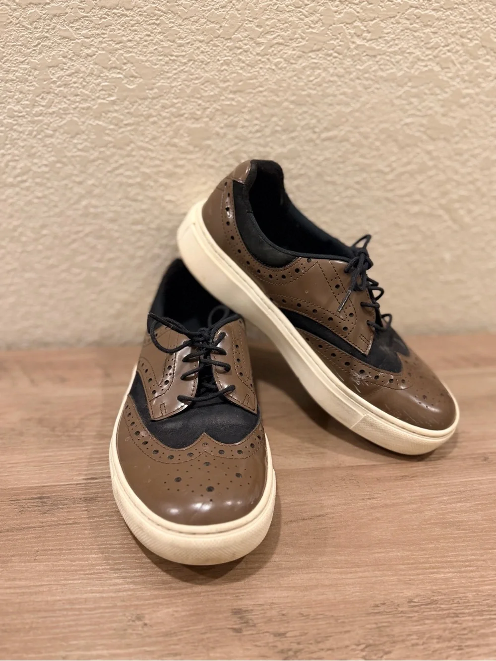 SAS Oxland - Women's Bkack Pecan Casual Shoe with Wide Toe Box Size 8M